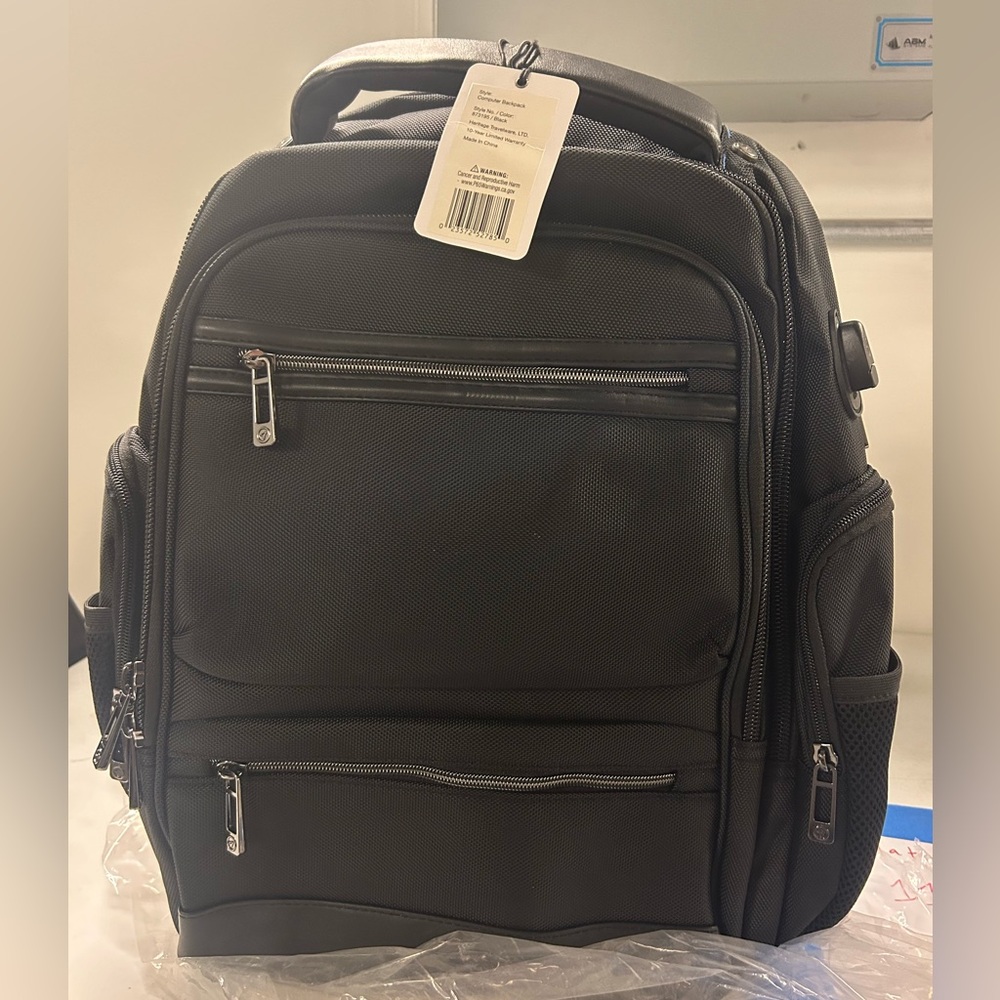 Heritage Travelware Backpack Laptop Case w USB Connection